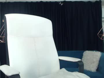 See Andrahart_ online Now @ bjranked.com