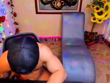 See Themuscularvenezuelanman online Now @ bjranked.com