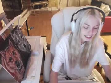 See Tinykylie online Now @ bjranked.com