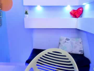 See Zoe_deluxe online Now @ bjranked.com